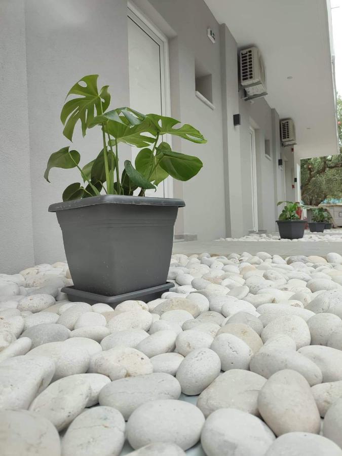 Camping Corali & Apartments Ríza 외부 사진